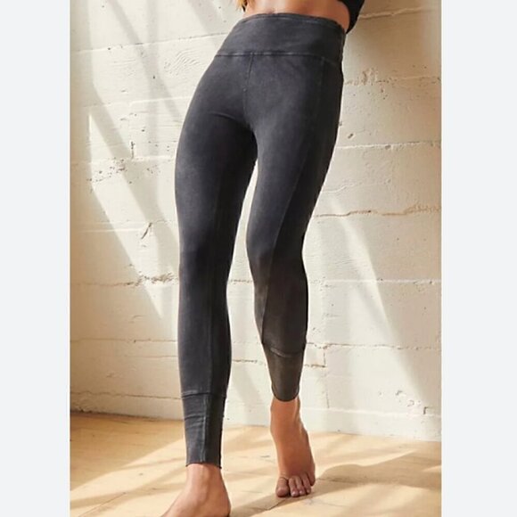 NWT Free People High-Rise 7/8 Length Good Karma Leggings - Picture 2 of 7